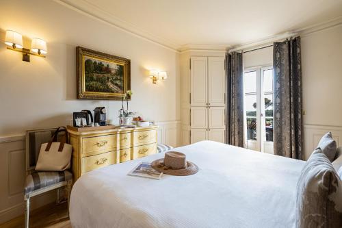 Hotel & Spa Du Castellet - Hotel Overview