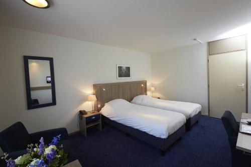Hotel Zwartewater - Waterfront Setting in Overijssel