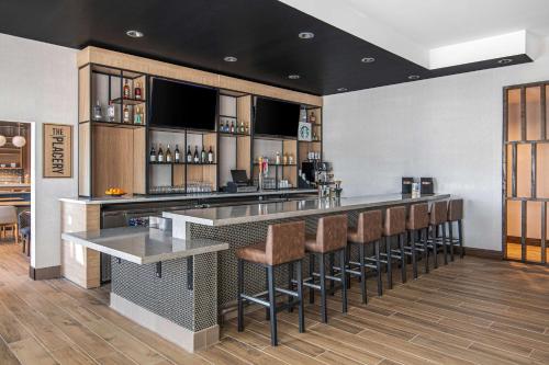 Hyatt Place Newark-Silicon Valley - Hotel Overview