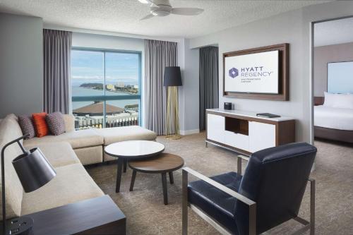 Hyatt Regency San Francisco Airport - Hotel Overview and Location