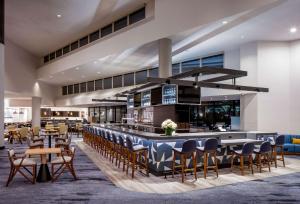 Hyatt Regency Santa Clara - Hotel Overview and Location