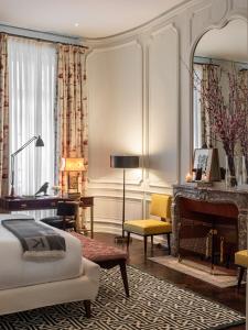 J.K. Place Paris - Overview and Location