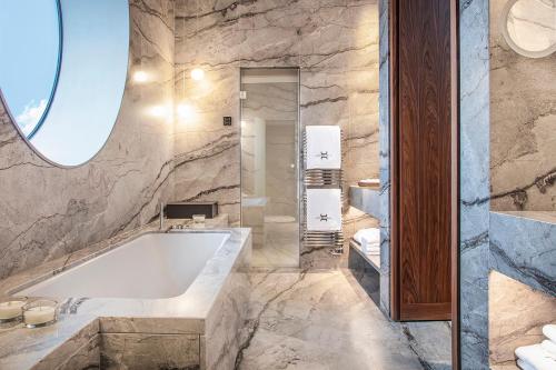 Jiva Hill Resort - Geneva - Location and Accessibility
