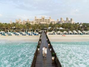 Jumeirah Al Qasr Dubai - Luxurious Accommodations