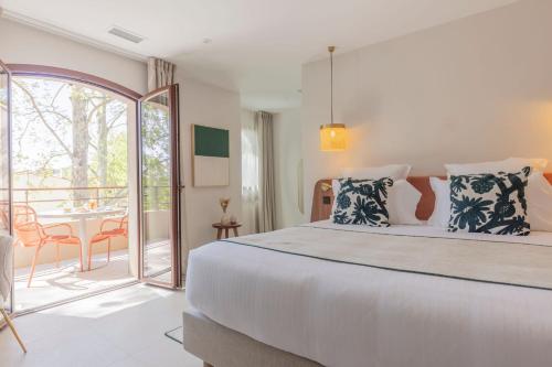 La Bastide Bourrelly - Mathias Dandine - Hotel Overview