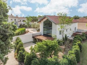 La Nauve, Hotel & Garden - Relais & Châteaux - Hotel Overview and Location