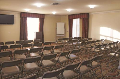 La Quinta by Wyndham Moreno Valley - Hotel Overview and Location