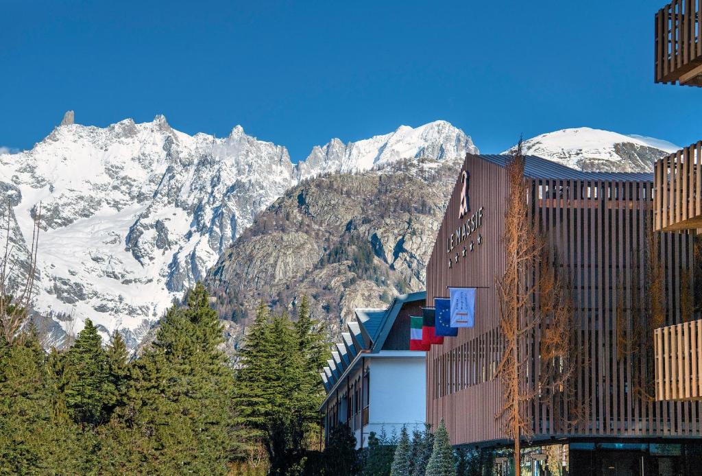 Le Massif Hotel & Lodge Courmayeur The Leading Hotels of the World Review