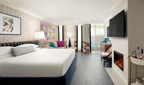 Le Parc at Melrose - Hotel Overview