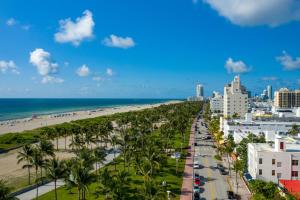 Leslie Hotel Ocean Drive - Hotel History and Style