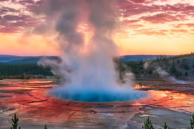 Lodging at Old Faithful Yellowstone&Grand Teton Fully Guided Tour
