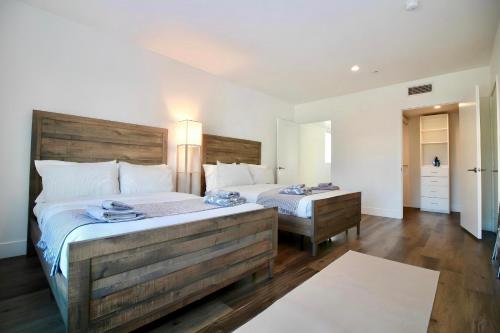 Los Angeles Premium Suites With Free Parking - Property Overview