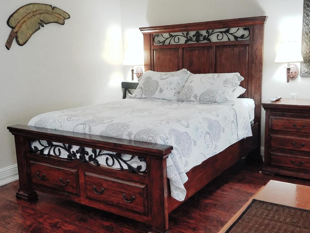 Los Gatos Garden Inn Hotel - Hotel Overview and Location