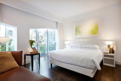 Magna Pars Lhotel À Parfum, Small Luxury Hotels of the World - Hotel Overview and Location
