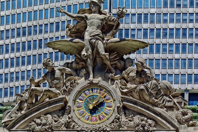 Manhattan's Finest Luxury and Landmark Tour of Fifth Avenue - Tour Overview