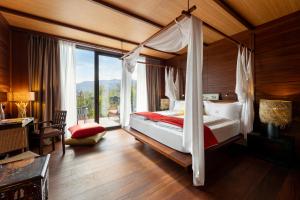 Manna Resort - Hotel Overview and Location