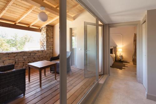 Mas Des Herbes Blanches Hotel & Spa – Relais & Châteaux Review