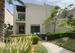 MH- Spectacular Villa in Address Beach Resort Fujairah - Property Overview