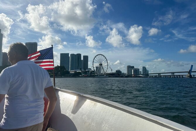 Miami Skyline and Biscayne Boat Party and Open Bar With Music - Inclusions and Amenities