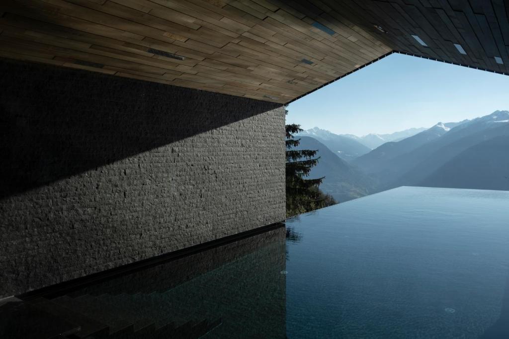 Miramonti Boutique Hotel - Hotel Location and Accessibility