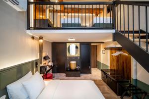 Mister Highland Hotel - Hotel Overview and Location