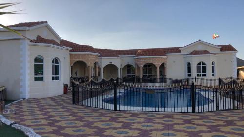 Mountains Resort by Escape Time - Overview and Location