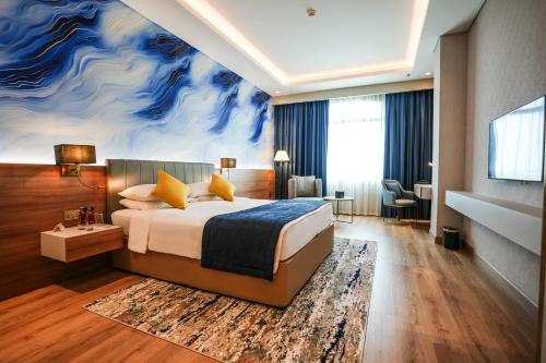 Mövenpick Grand Al Bustan - Hotel Overview