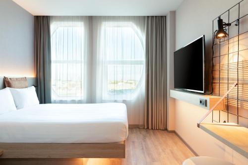 Moxy The Hague - Hotel Overview