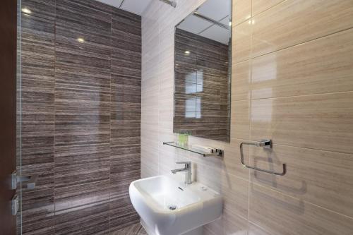 Nasma Luxury Stays - Luxurious Villa With Private Pool & Close to Beach - Property Overview