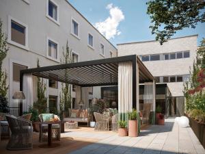NEMI Hotel - Hotel Overview and Location