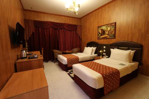 NEW CALIFORNIA HOTEL - Hotel Overview