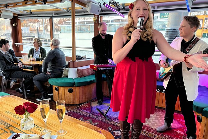 New York City Live Music Sightseeing Serenade Cruise - Experience the Magic of Live Music on Water