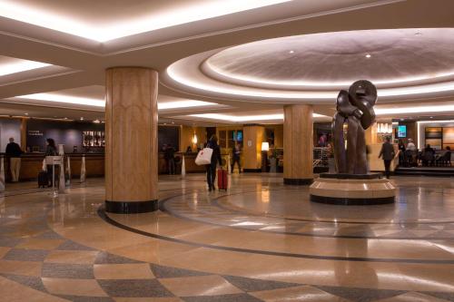 New York Hilton Midtown - Hotel Overview and Location