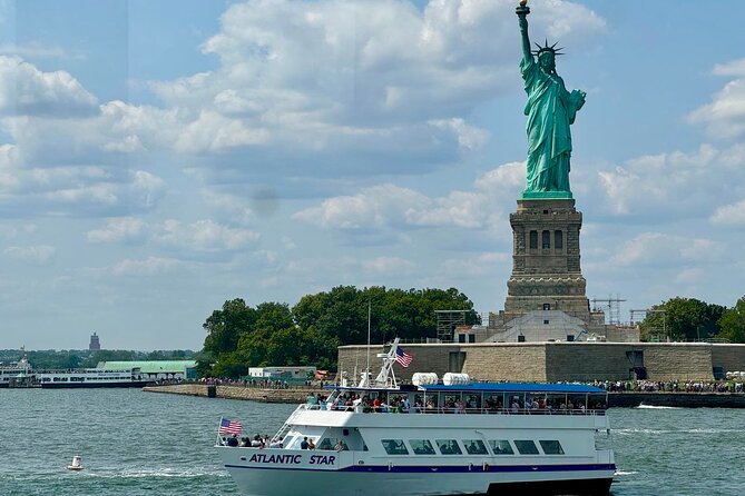 New York Hop on Hop off Bus Tour With Cityscape Cruise