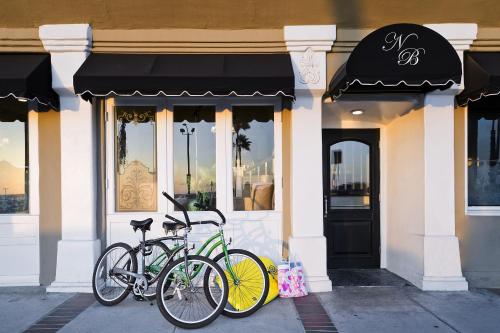 Newport Beach Hotel - Hotel Overview and Location