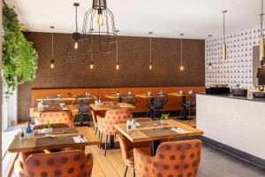 NH Amsterdam Leidseplein - Convenient Location