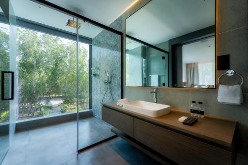 Nurai Water Villa By Luxury Explorers Collection - Location and Overview