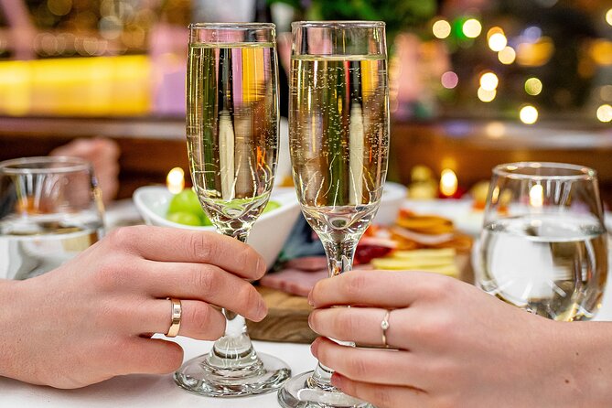NYC Valentines Dinner Cruise With Live Entertainment and Open Bar - Overview and Experience