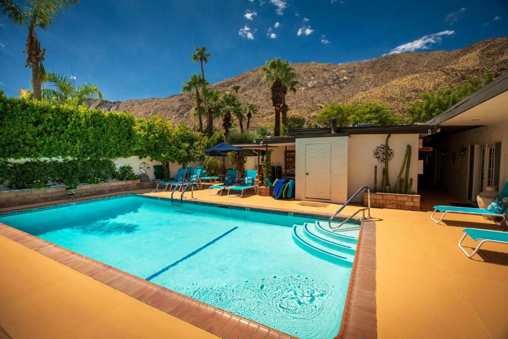 Old Ranch Inn – Adults Only 21 & Up Review