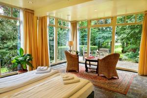 Oortjeshekken Hotel Restaurant - Hotel Overview