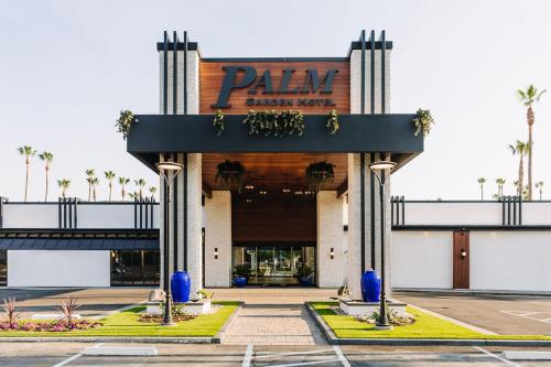 Palm Garden Hotel - Hotel Overview and Location