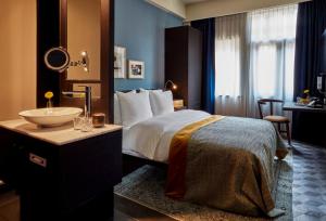 Park Centraal Amsterdam, Part of Sircle Collection - Hotel Overview