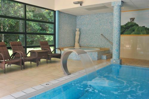 Parkhotel Tjaarda - Hotel Overview and Location