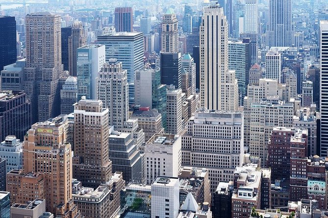 Private 4-hour Walking Tour of Historic Downtown and 9/11 Memorial Tour