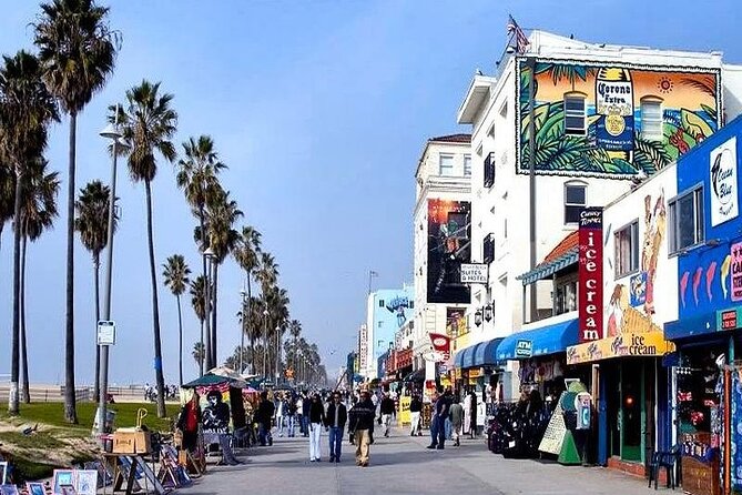 Private 8hr Shopping and Tour of Los Angeles in a Custom Limo