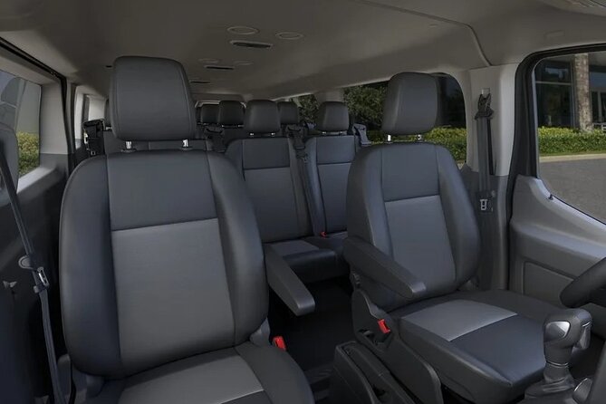 Private Bus or Limo Transfer Orlando Airport to Theme Park Hotels