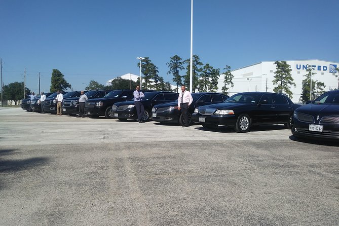 Private Shuttle Houston to Galveston for Up to 14 Passengers