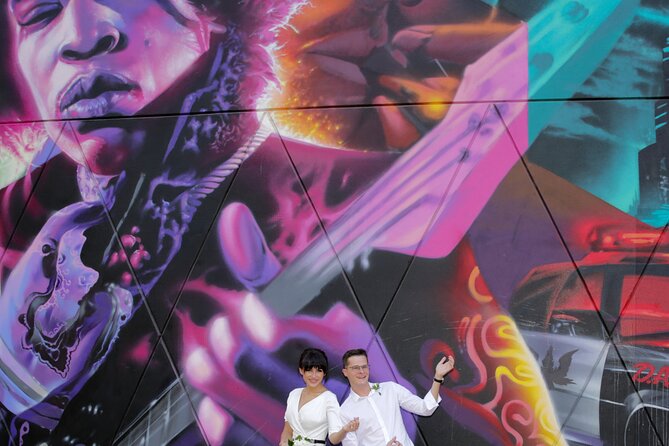 Private Street Art and Architecture Photo Tour in Las Vegas