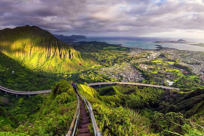 Private Transfer From Ko Olina to Honolulu (HLN) Airport