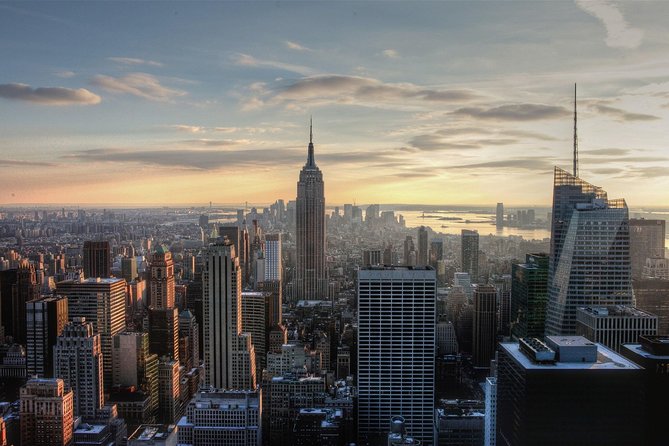 Private Transfer: New York to LaGuardia Airport LGA by Luxury SUV